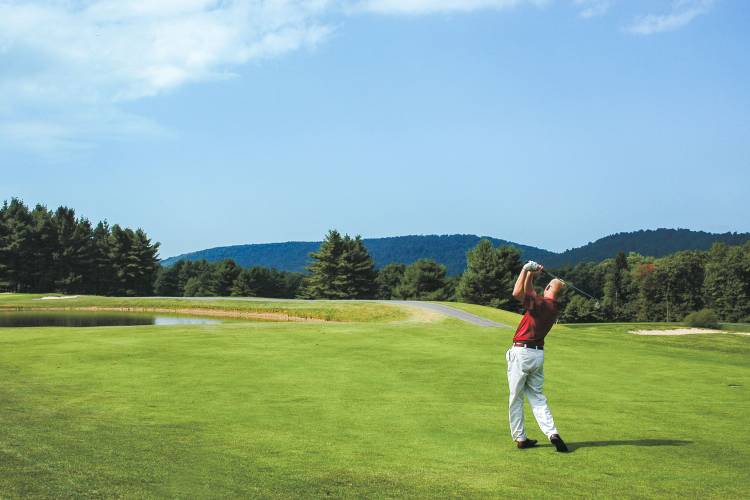 Golfing at Deep Creek Lake